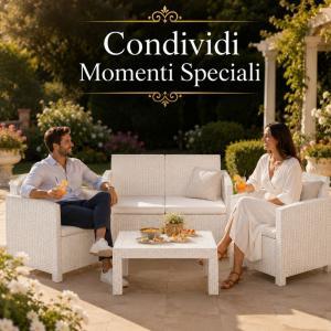 Set salotto da giardino esterno effetto rattan 4 pezzi con tavolino e cuscini